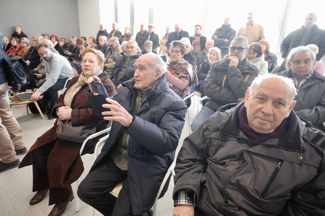 Fotos: El Ayuntamiento inaugura en Parquesol el primer Centro de Vida Activa en Valladolid