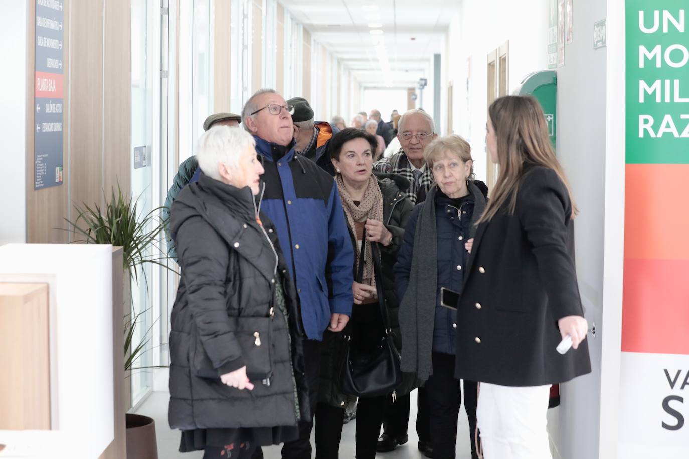 Fotos: El Ayuntamiento inaugura en Parquesol el primer Centro de Vida Activa en Valladolid