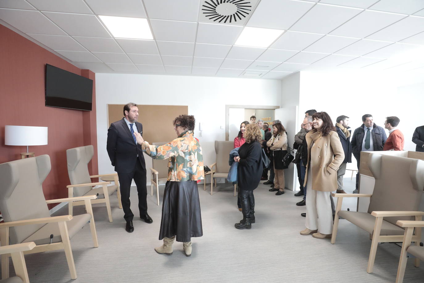 Fotos: El Ayuntamiento inaugura en Parquesol el primer Centro de Vida Activa en Valladolid