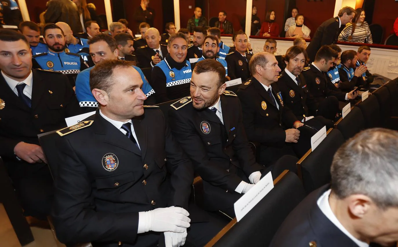 Fotos: La Policía Local de Palencia festeja a su patrón