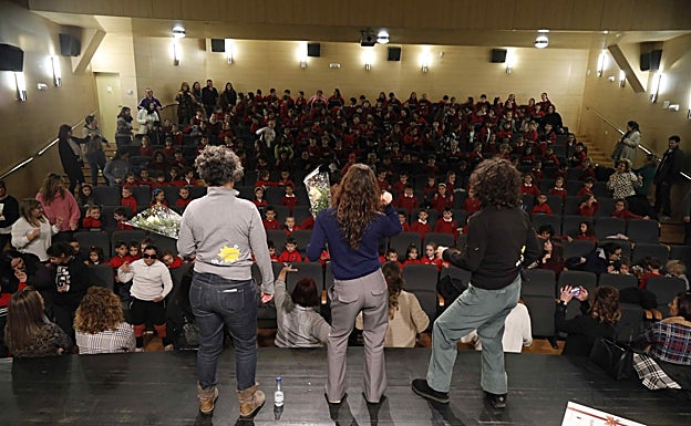 Aspecto que presentaba el auditorio del centro cultural. 
