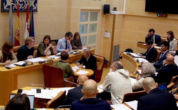 Los problemas de movilidad marcan el debate municipal en Segovia a tres meses del 28-M