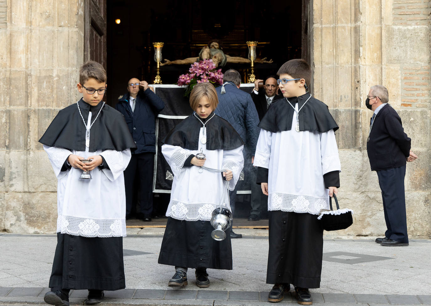 Fotos: Via Crucis Procesional en Valladolid de la cofradía de la Sagrada Pasión de Cristo