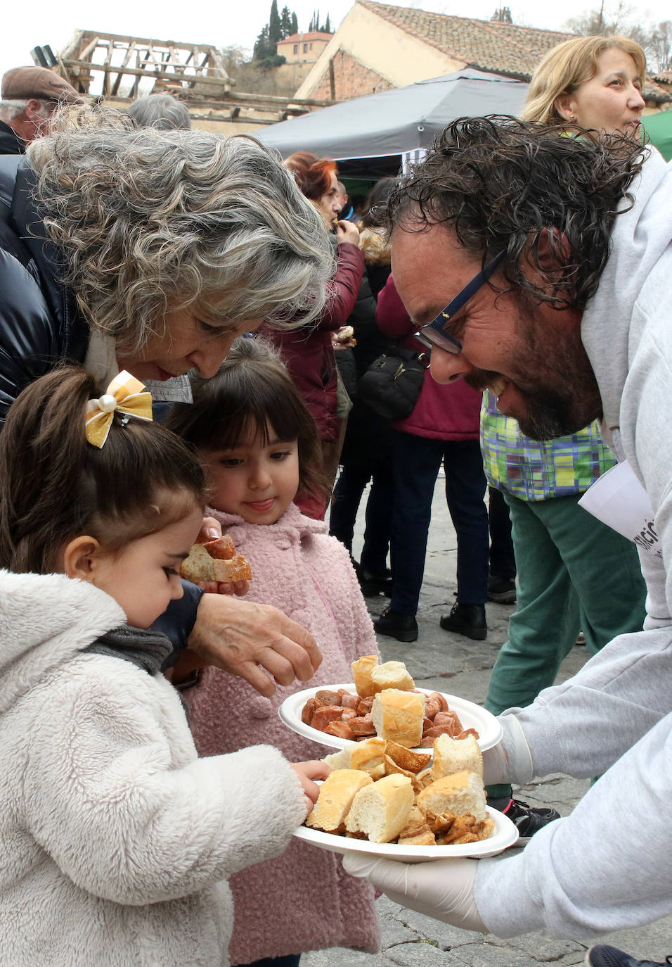 Degustación gastronómica del cerdo en San Lorenzo. 