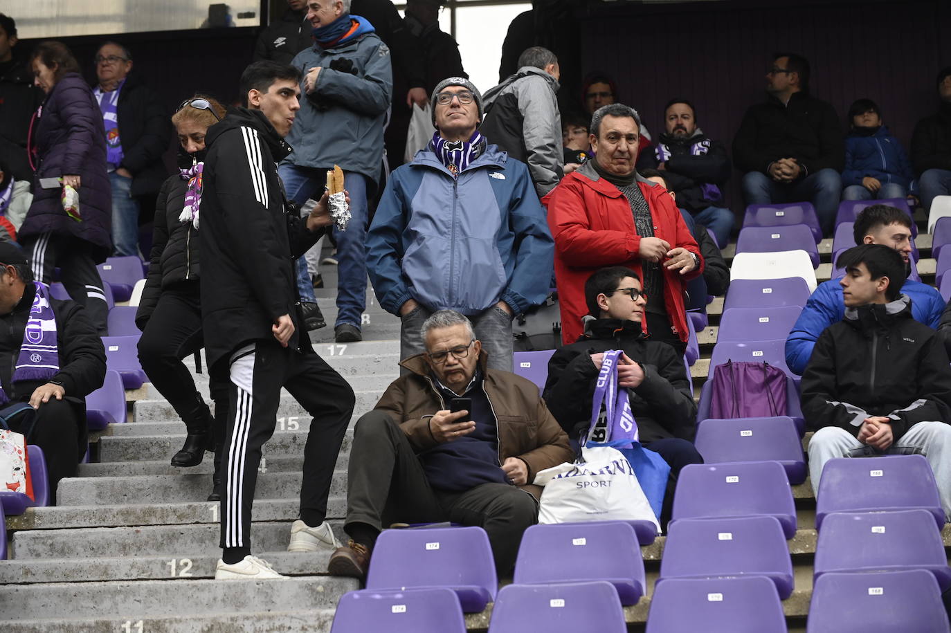 Fotos: Búscate en la grada del José Zorrilla (2/5)