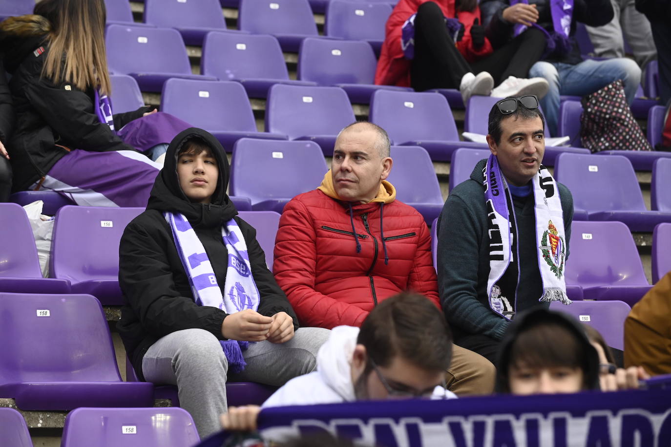 Fotos: Búscate en la grada del José Zorrilla (2/5)