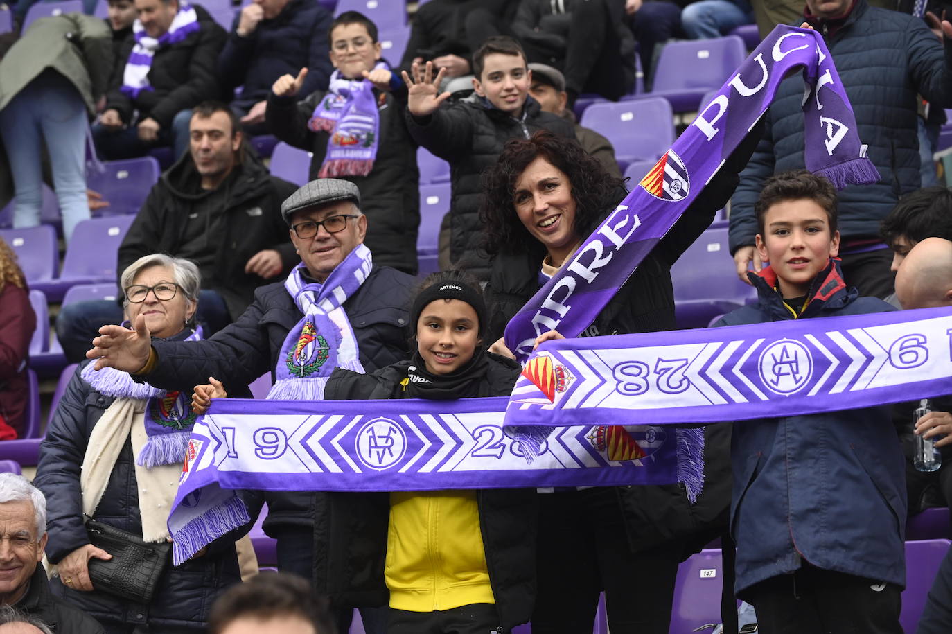 Fotos: Búscate en la grada del José Zorrilla (3/5)