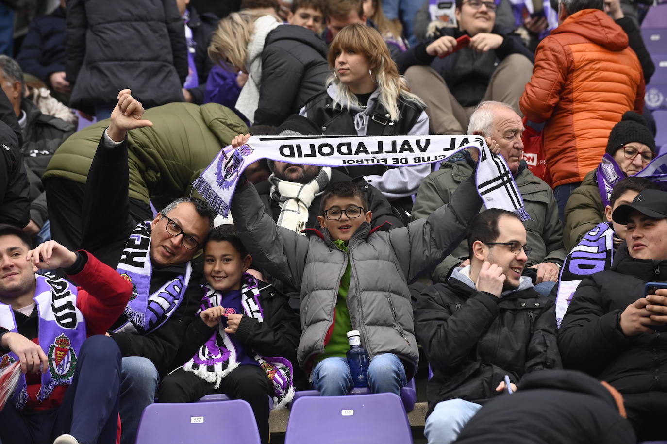 Fotos: Búscate en la grada del José Zorrilla (3/5)