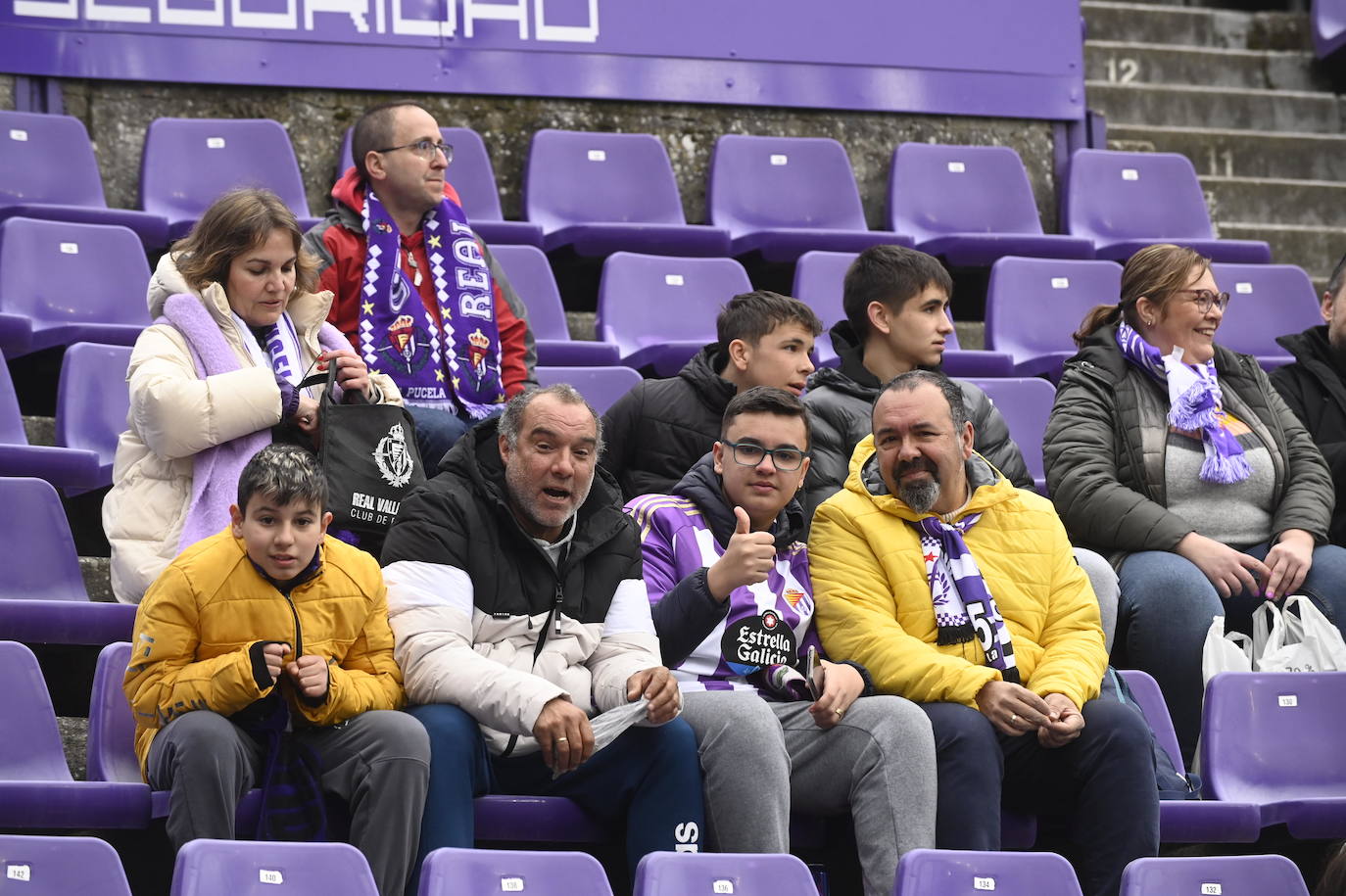 Fotos: Búscate en la grada del José Zorrilla (4/5)