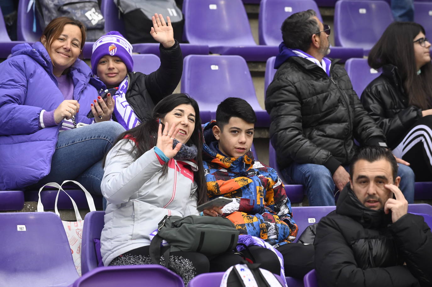 Fotos: Búscate en la grada del José Zorrilla (4/5)