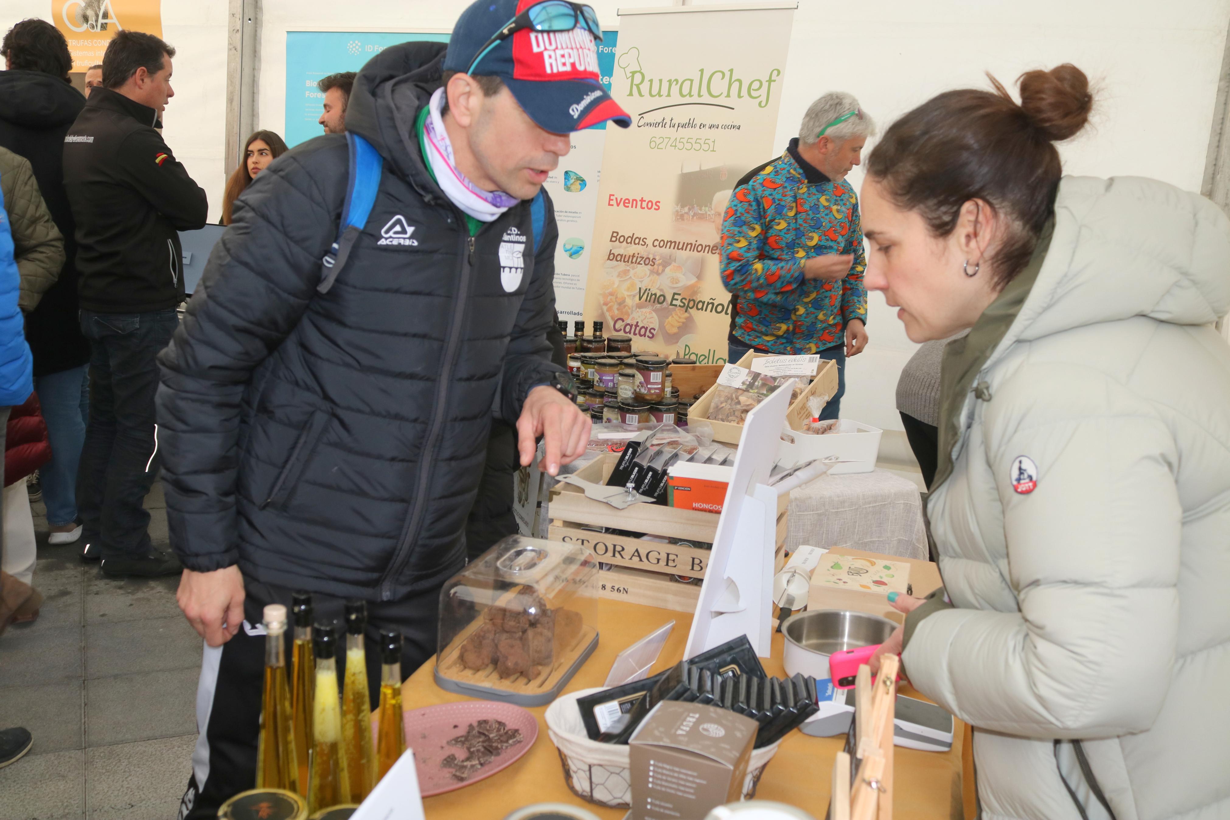 Baltanás se convirtió en la capital de la trufa con una exitosa feria