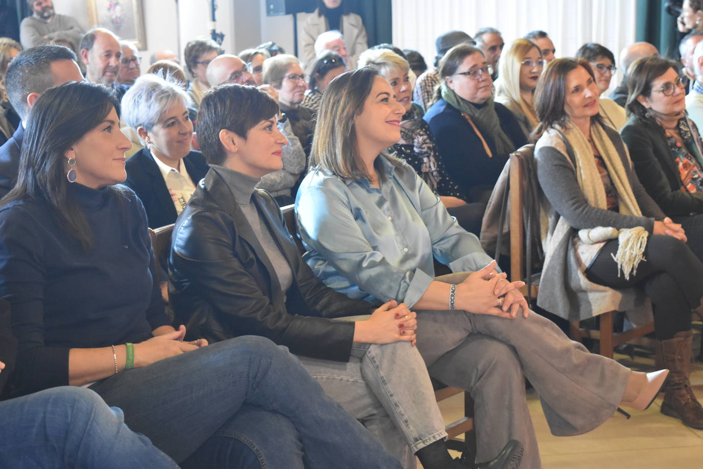 Fotos: La ministra Isabel Rodríguez apoya a los candidatos del norte de Palencia