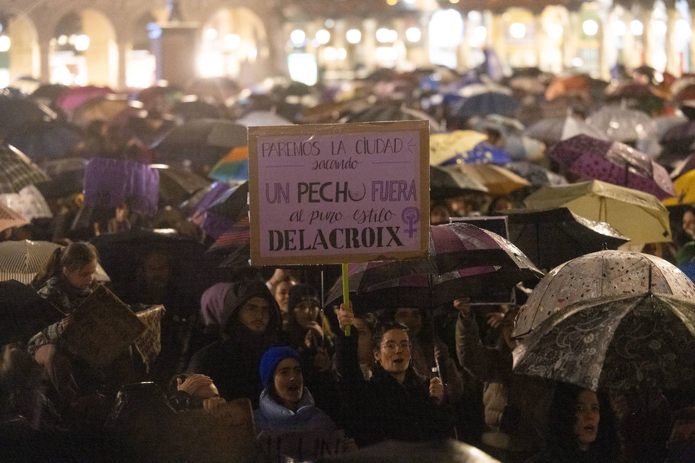Fotos: Las imágenes de la manifestación del 8M en Valladolid