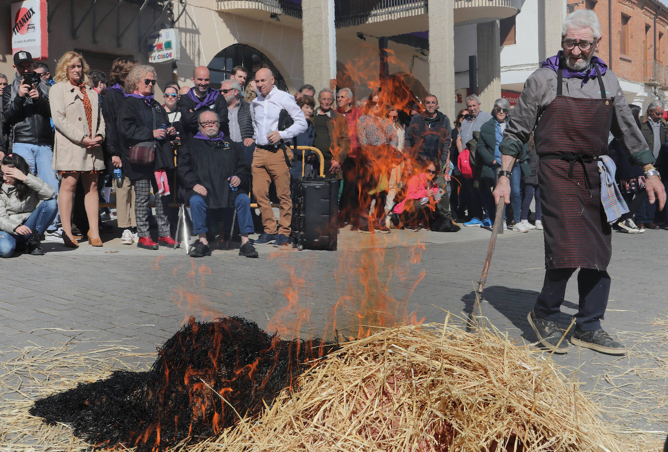 Fotos: Tradición y fiesta se aúnan en Villada en torno a la matanza