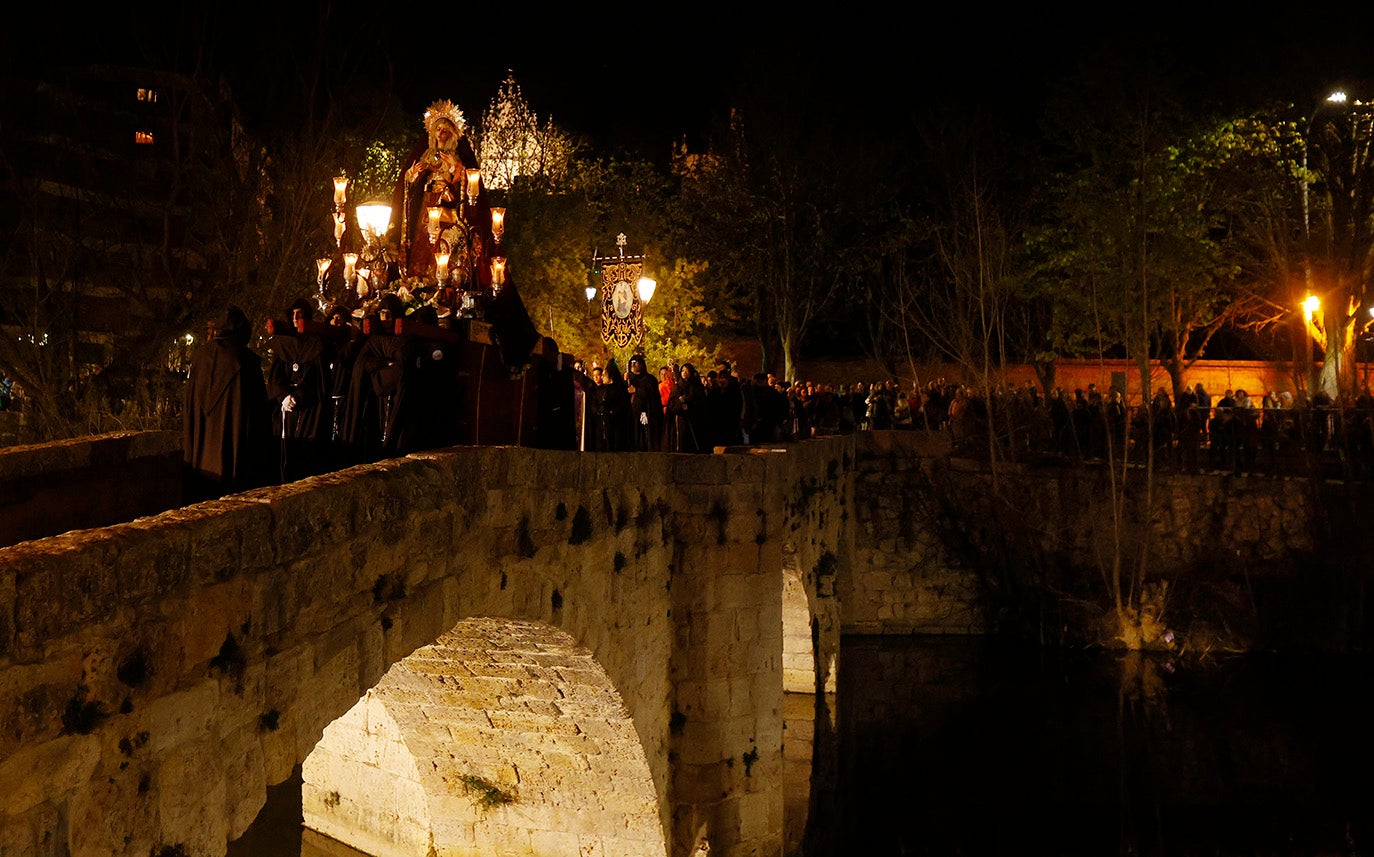 Procesión de Luz y Tinieblas