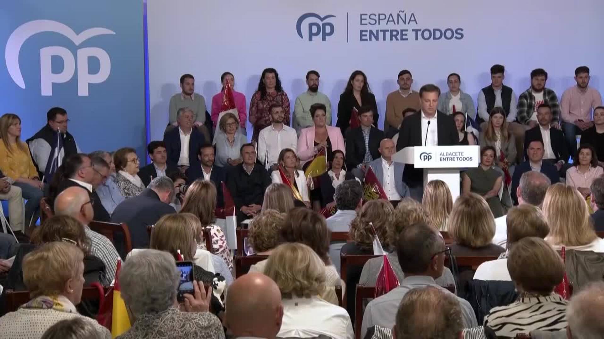 Serrano (PP) pide el "voto de la libertad" para "desterrar las corruptelas" del Ayuntamiento