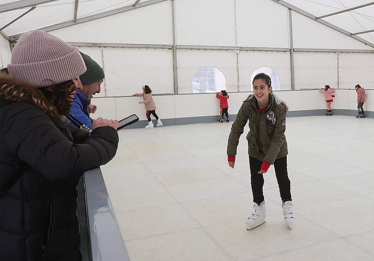 Sigue la Navidad en Palencia con la pista de hielo