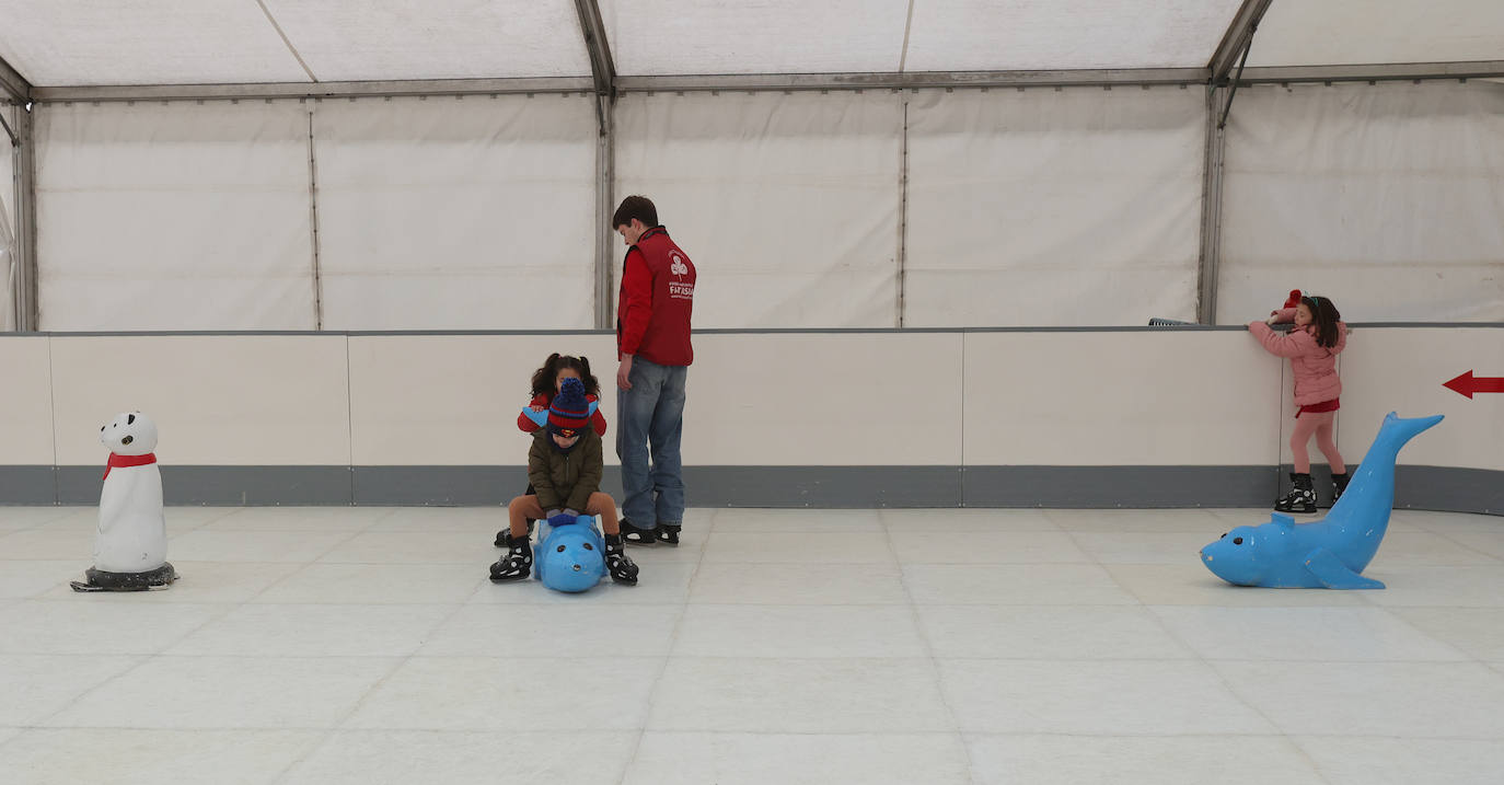 Sigue la Navidad en Palencia con la pista de hielo