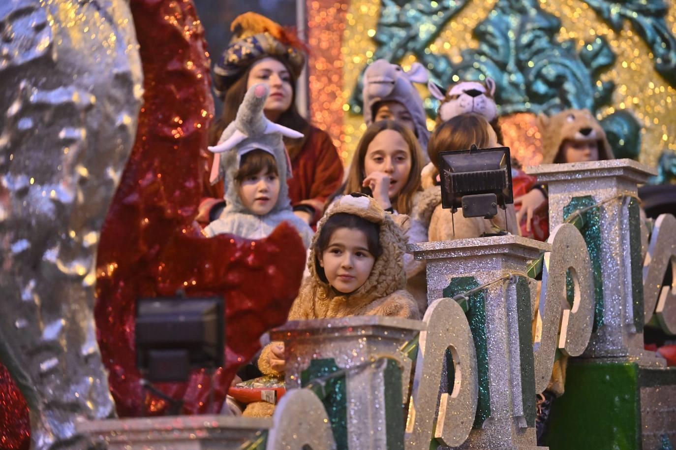 Las imágenes de la cabalgata de los Reyes Magos en Valladolid (1/4)
