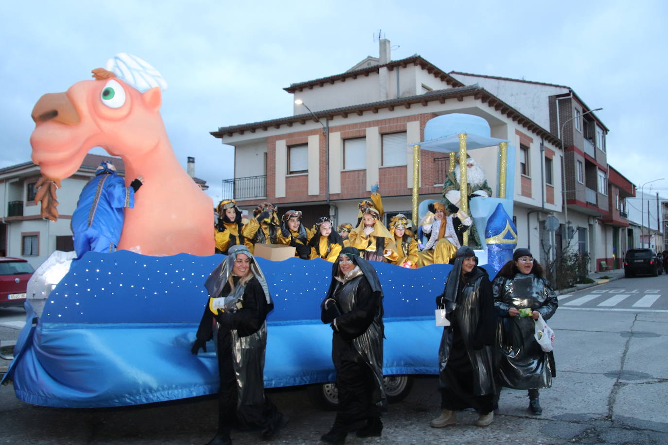 La Cabalgata de Reyes de Cuéllar, en imágenes