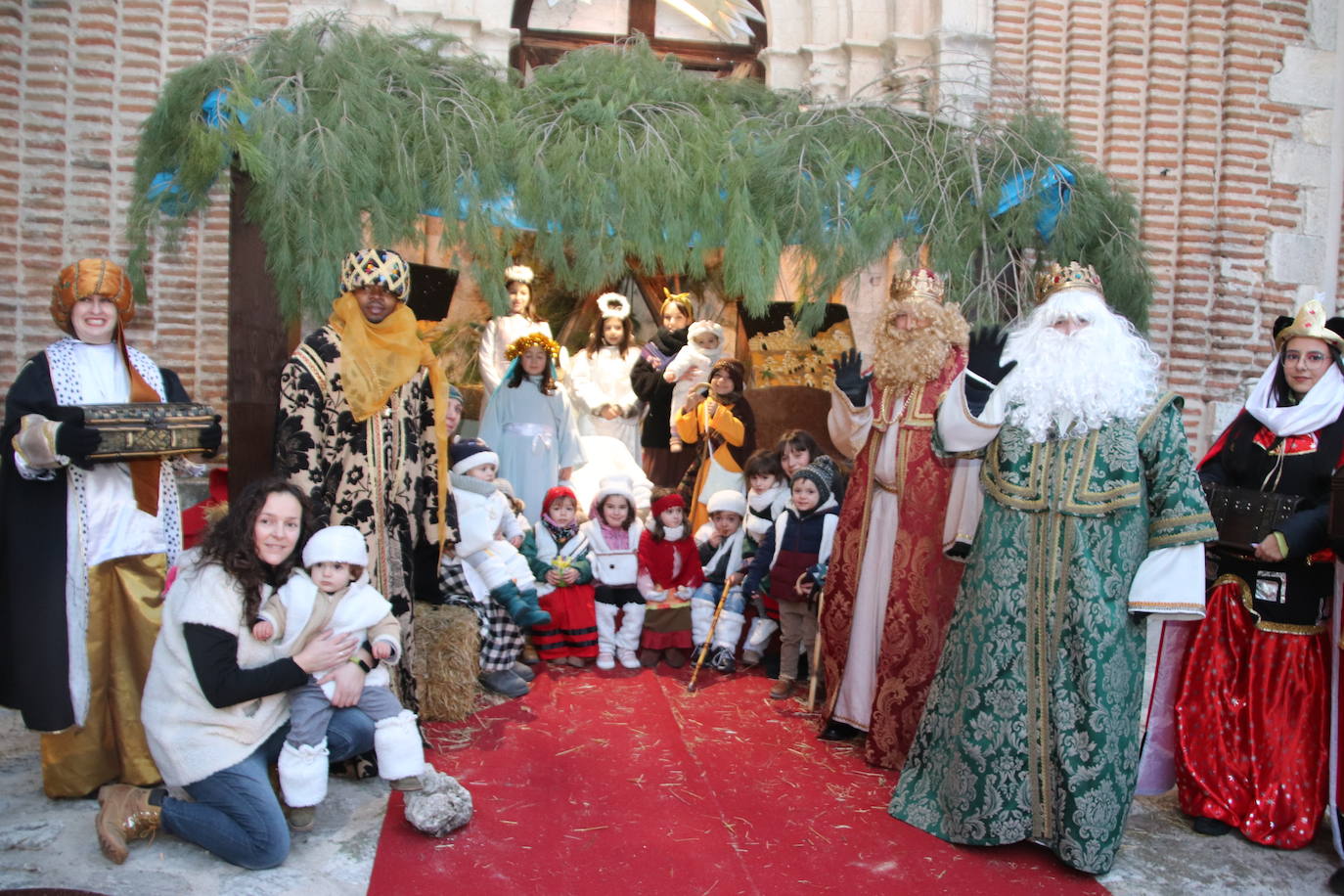 La Cabalgata de Reyes de Cuéllar, en imágenes