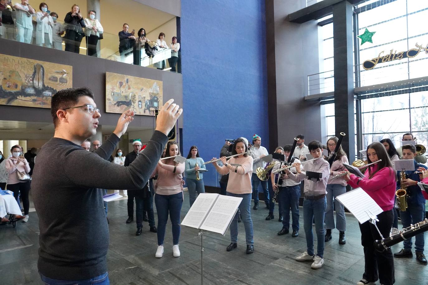 La Escuela Municipal de Música ofrece un concierto en el Río Hortega