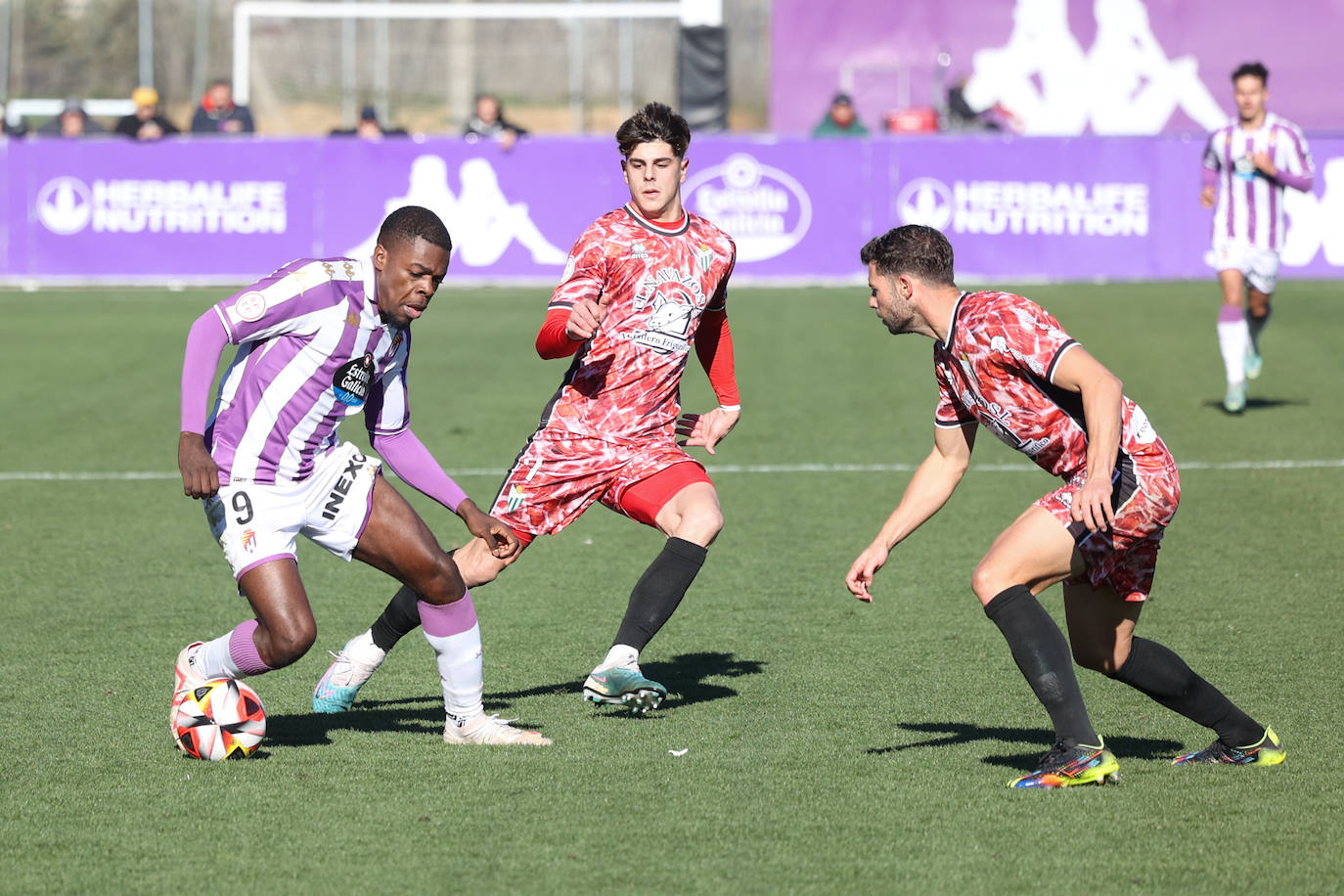 El partido entre el Promesas y el Guijuelo, en imágenes