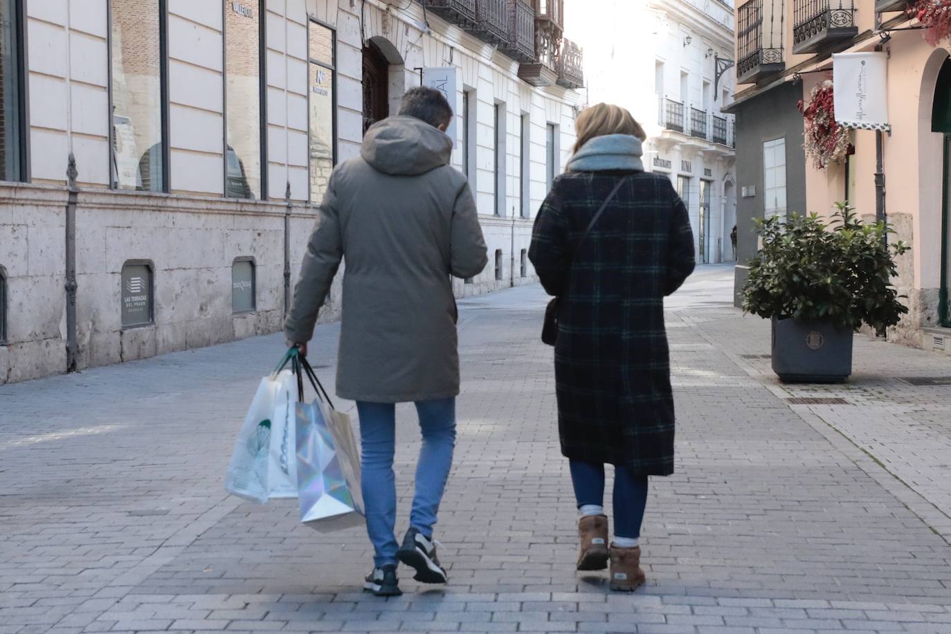 Primer día de rebajas de invierno en Valladolid