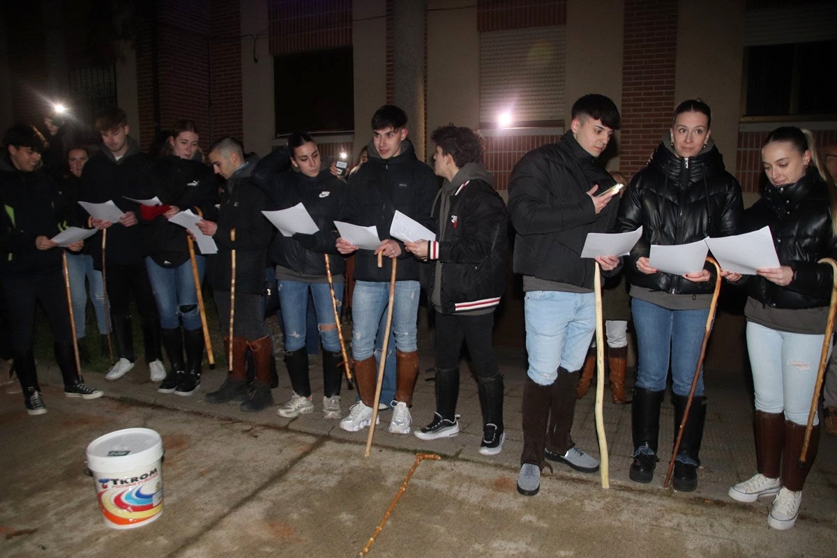 Los Quintos de Torquemada cantan las tradicionales redes