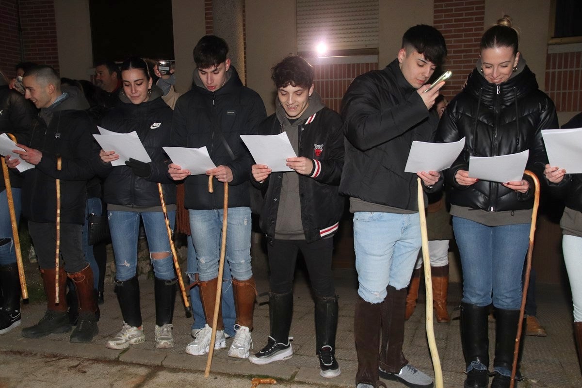 Los Quintos de Torquemada cantan las tradicionales redes