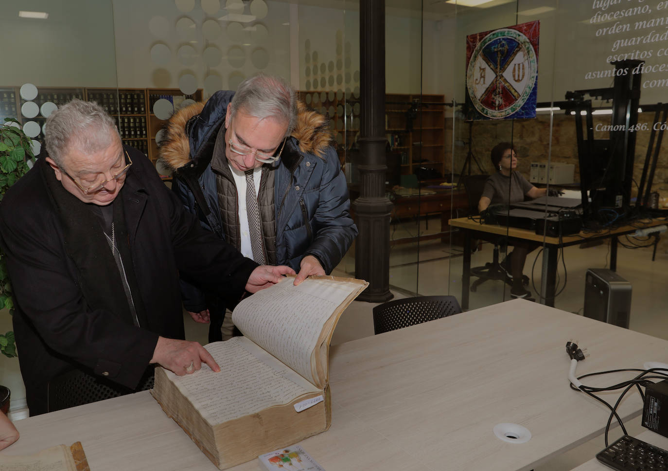 El Archivo Diocesano ofrece su valiosa información a Palencia