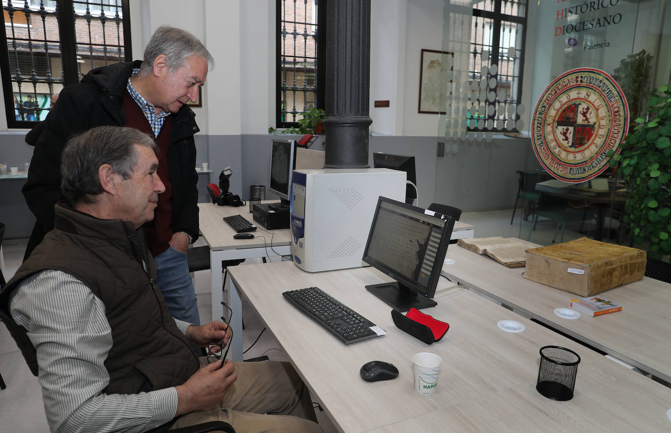 El Archivo Diocesano ofrece su valiosa información a Palencia