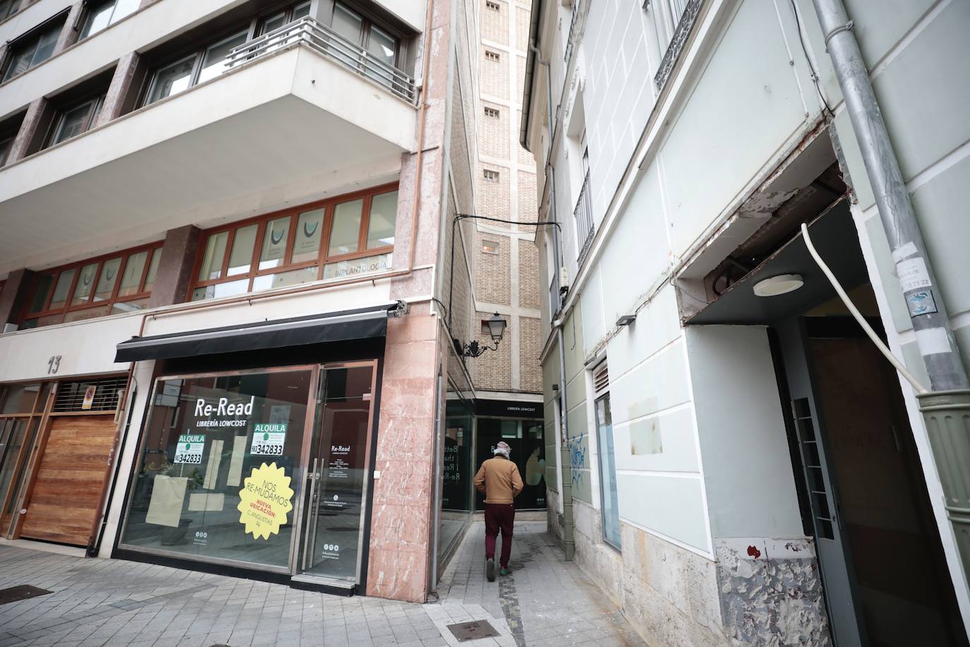 Un paseo en imágenes por la calle Sierpe