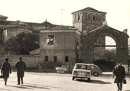 Entrada al hospital psiquiátrico (Monasterio de Prado) desde la carretera de Salamanca, en los años 70 del siglo XX.