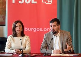 Luis Tudanca, este viernes junto a la secretaria general del PSOE de Burgos, Esther Peña.