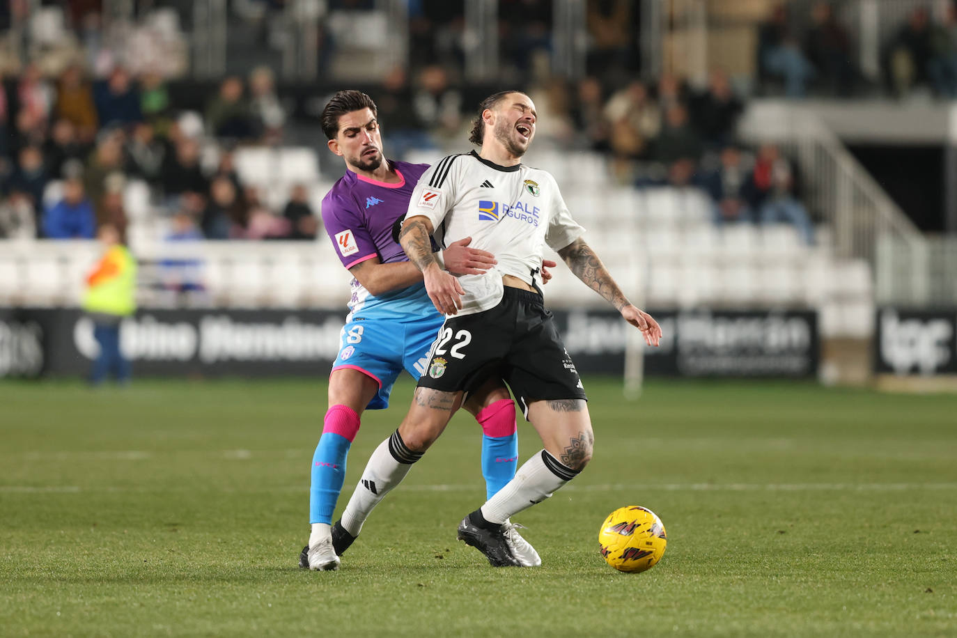 El encuentro entre el Burgos CF y el Real Valladolid, en imágenes