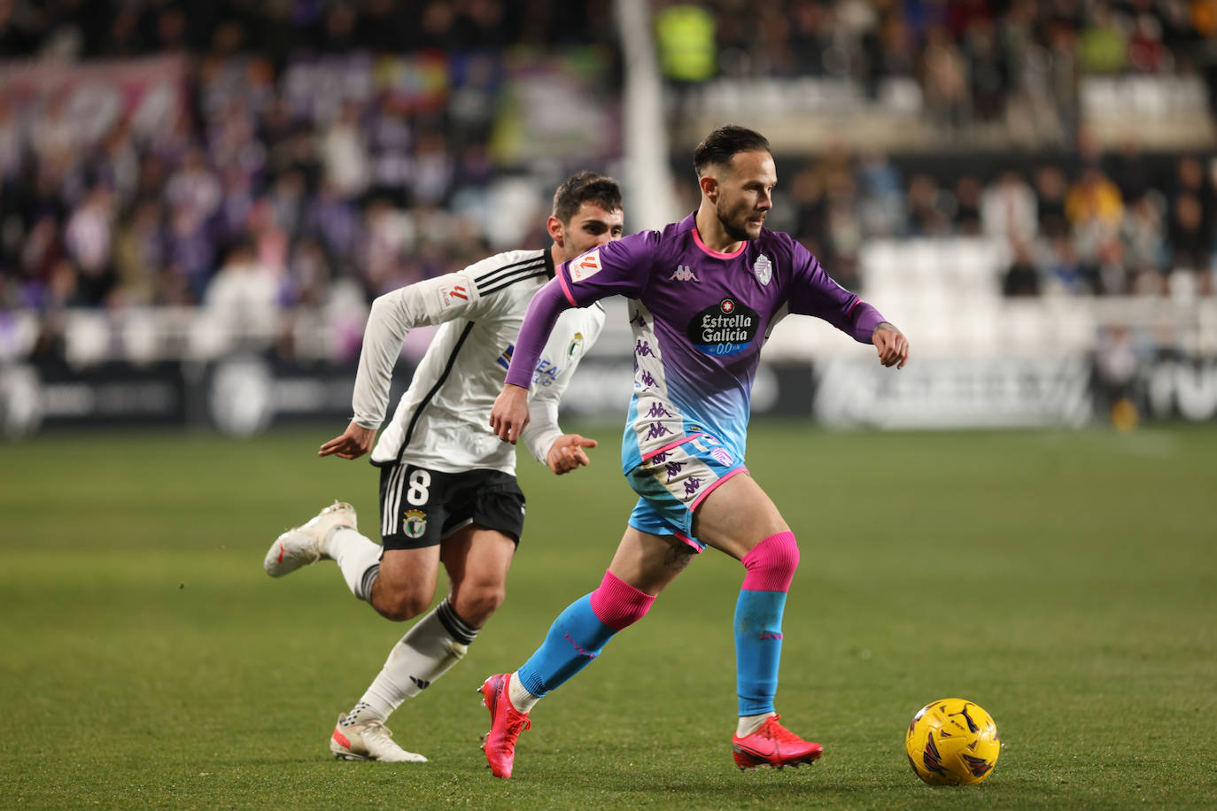 El encuentro entre el Burgos CF y el Real Valladolid, en imágenes