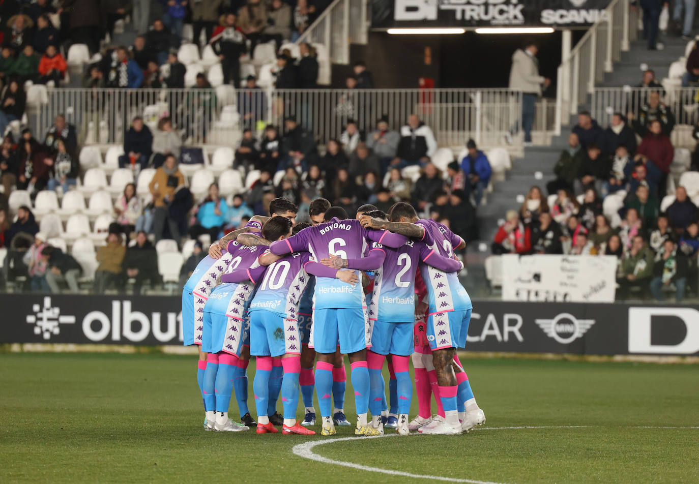 El encuentro entre el Burgos CF y el Real Valladolid, en imágenes