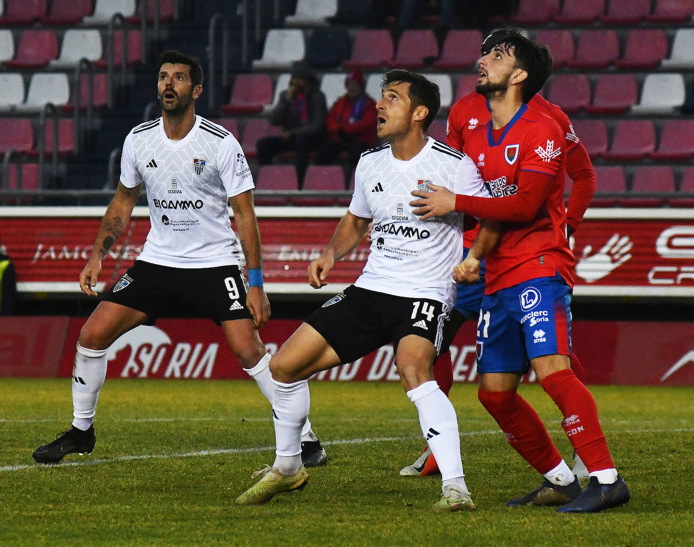 La derrota de la Segoviana en Soria, en imágenes