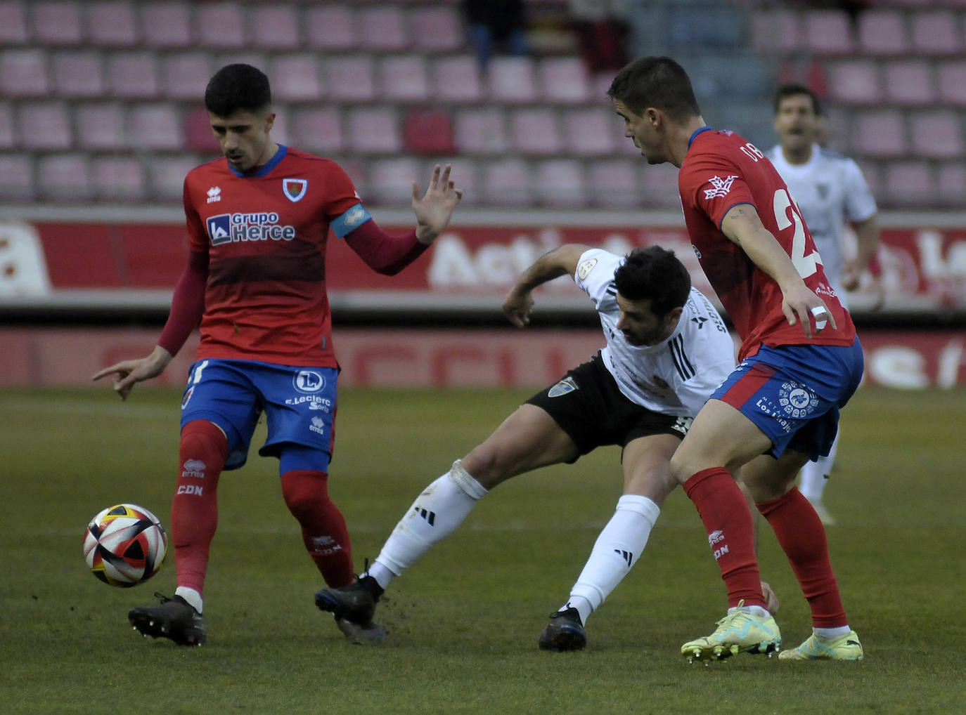 La derrota de la Segoviana en Soria, en imágenes