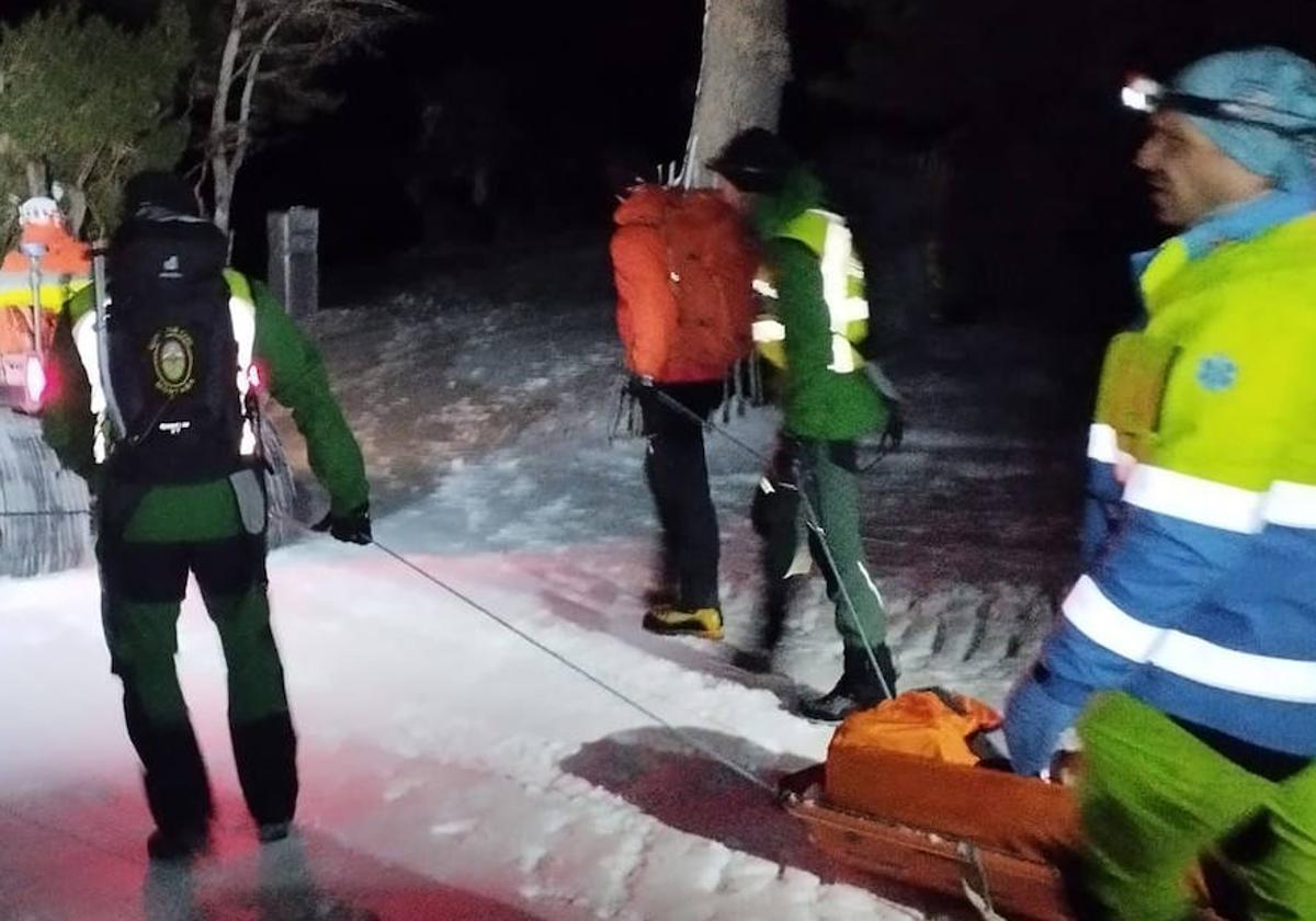 Rescatada en Siete Picos una mujer infartada de 50 años