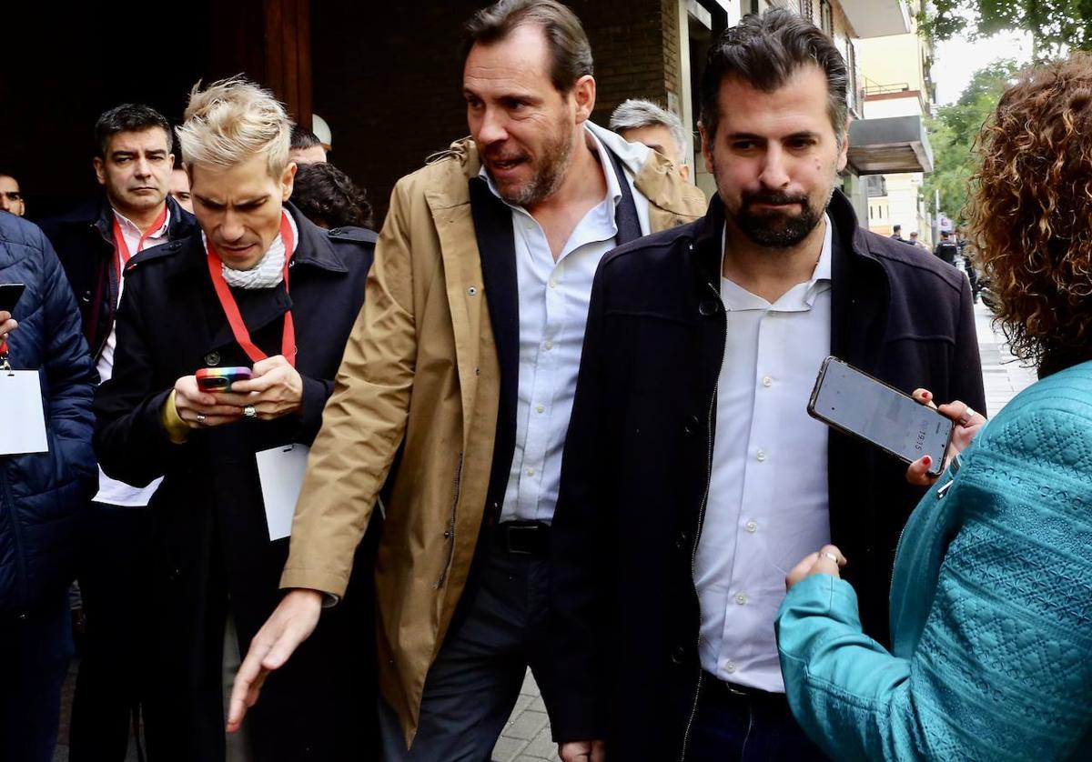 Óscar Puente y Luis Tudanca, a su llegada a un acto del PSOE en Madrid.