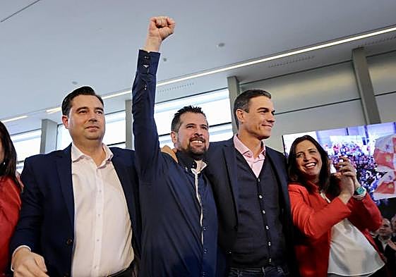 Los socialistas Daniel de la Rosa, Luis Tudanca, Pedro Sánchez y Esther Peña en una imagen de archivo.