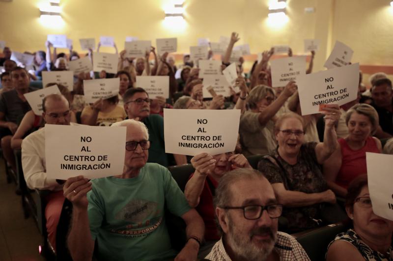 Asamblea sobre el centro de refugiados en el barrio de Delicias en 2023.