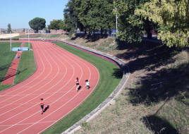 Espacio previsto, junto a las pistas Antonio Prieto, para el módulo cubierto de atletismo.