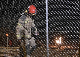 Un bombero, esta noche en el lugar.
