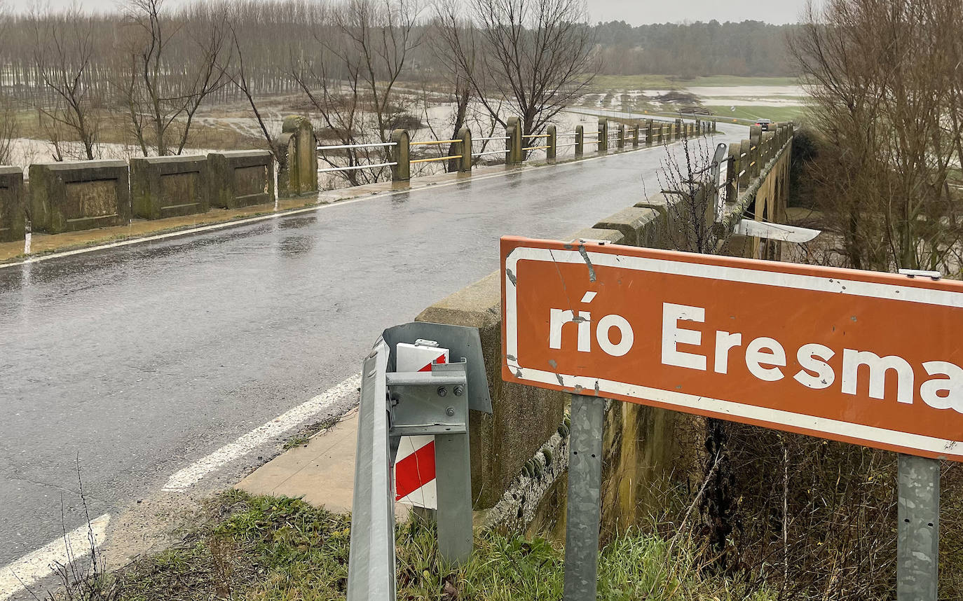 La crecida del Eresma en Hontanares y Carbonero, en imágenes