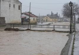 Inundación en Cantimpalos por el arroyo Papeles