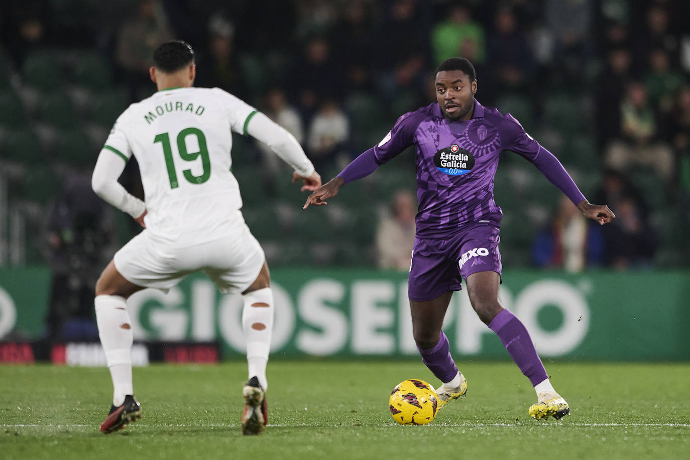 Las imágenes del partido Elche-Real Valladolid