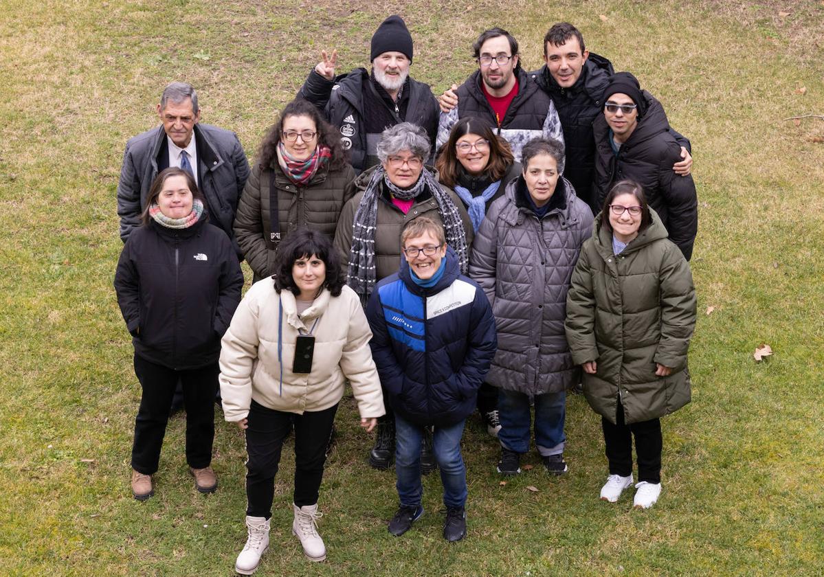 Trece de las personas integrantes del foro que asesora a la junta directiva de Plena Inclusión, este lunes en Valladolid.